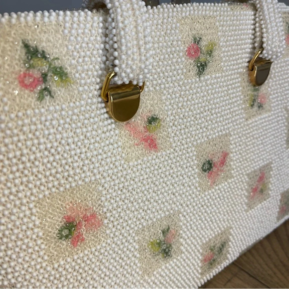 Vintage 1950’s Lumured Floral beaded handbag with Mirror Clutch shoulder purse - Picture 2 of 16